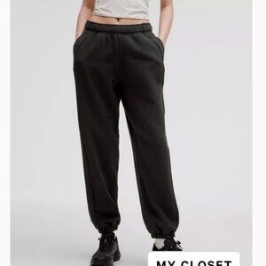 NWT Lululemon Scuba Mid-Rise Oversized Jogger  Regular  BLACK M
